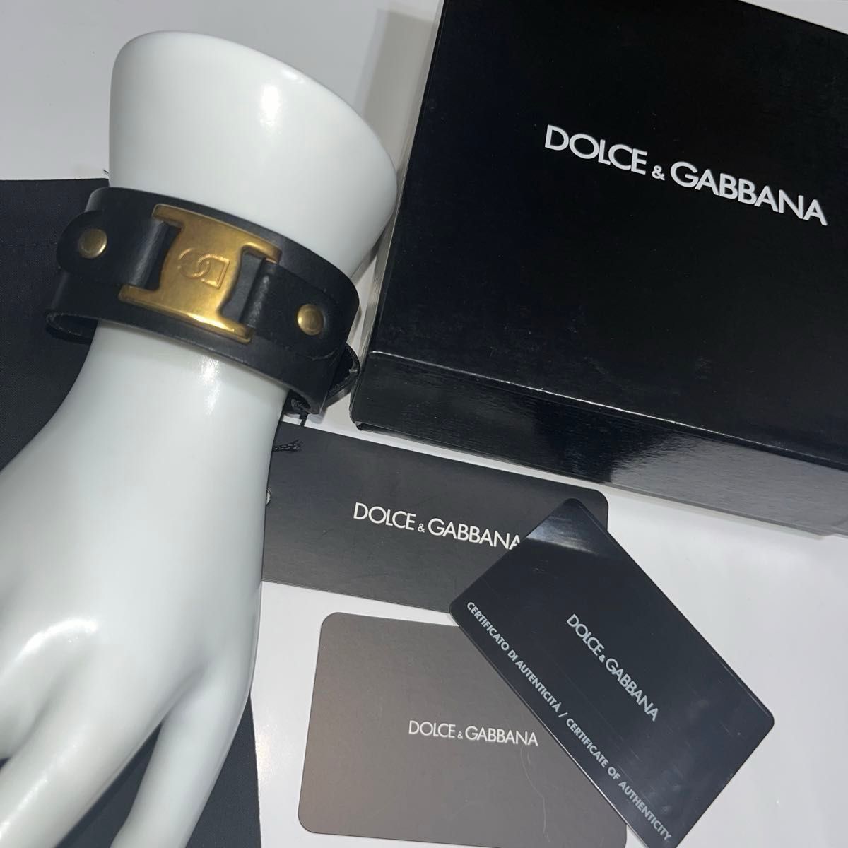 ［未使用］DOLCE&GABBANAレザーリストバンド黒／金具金色/sizeM