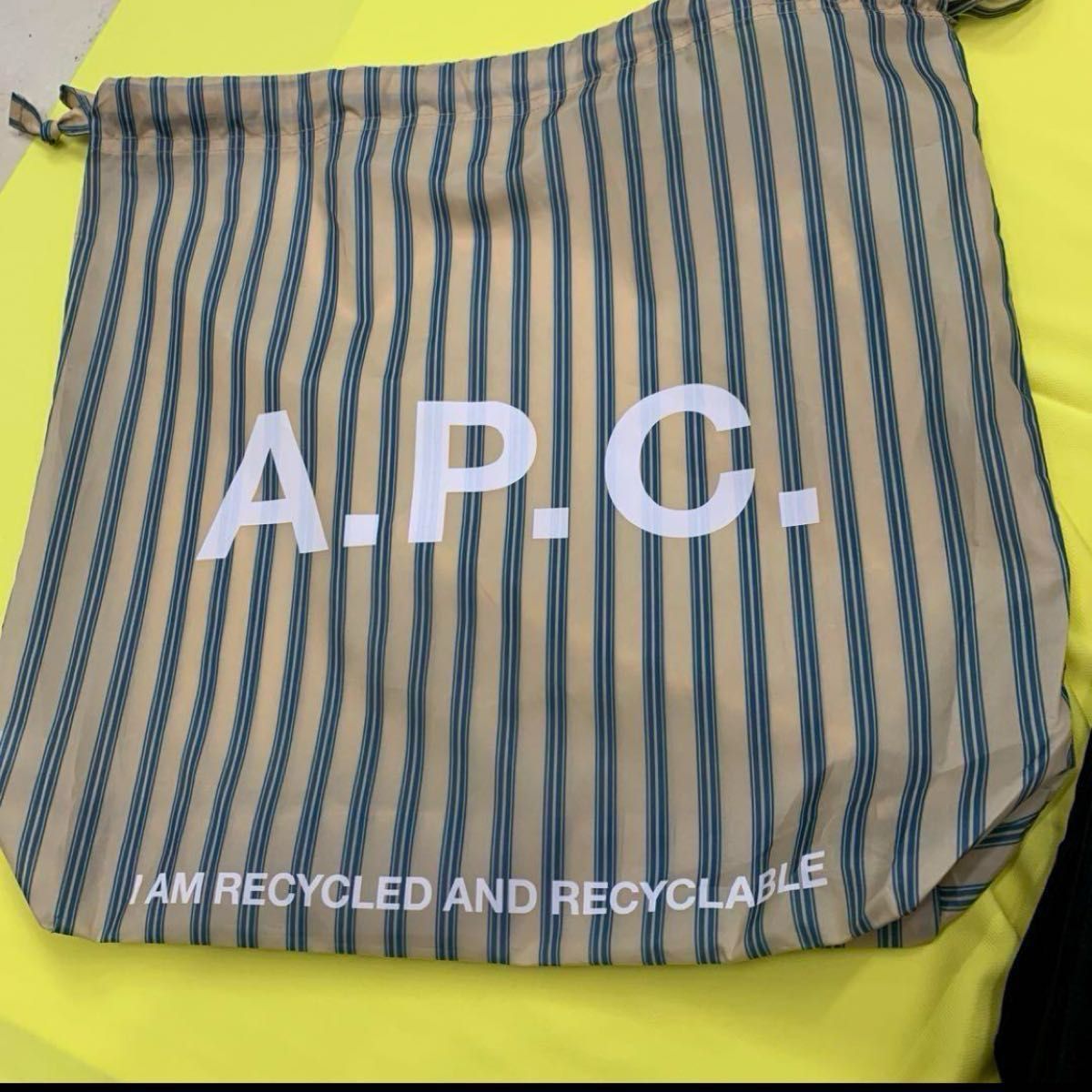 ②  A.P.C  トートバッグ　未使用　黒　アーペーセー