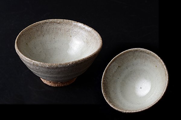 t-u123v good v small river .. un- higashi . Karatsu guinomi sake cup and bottle inspection human national treasure present-day author .. present-day art interior Contemporary
