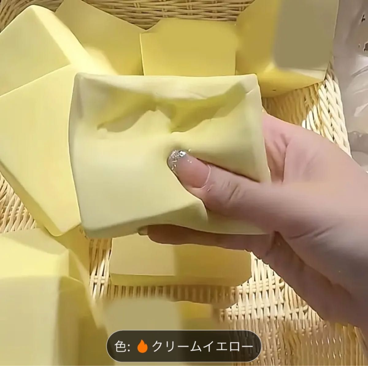 中国で現在大流行！まるで紙粘土のような柔らかさ＆超超超低反発枕でとにかく柔らかい！としか言えない！バタースクイーズ 甘い香り 