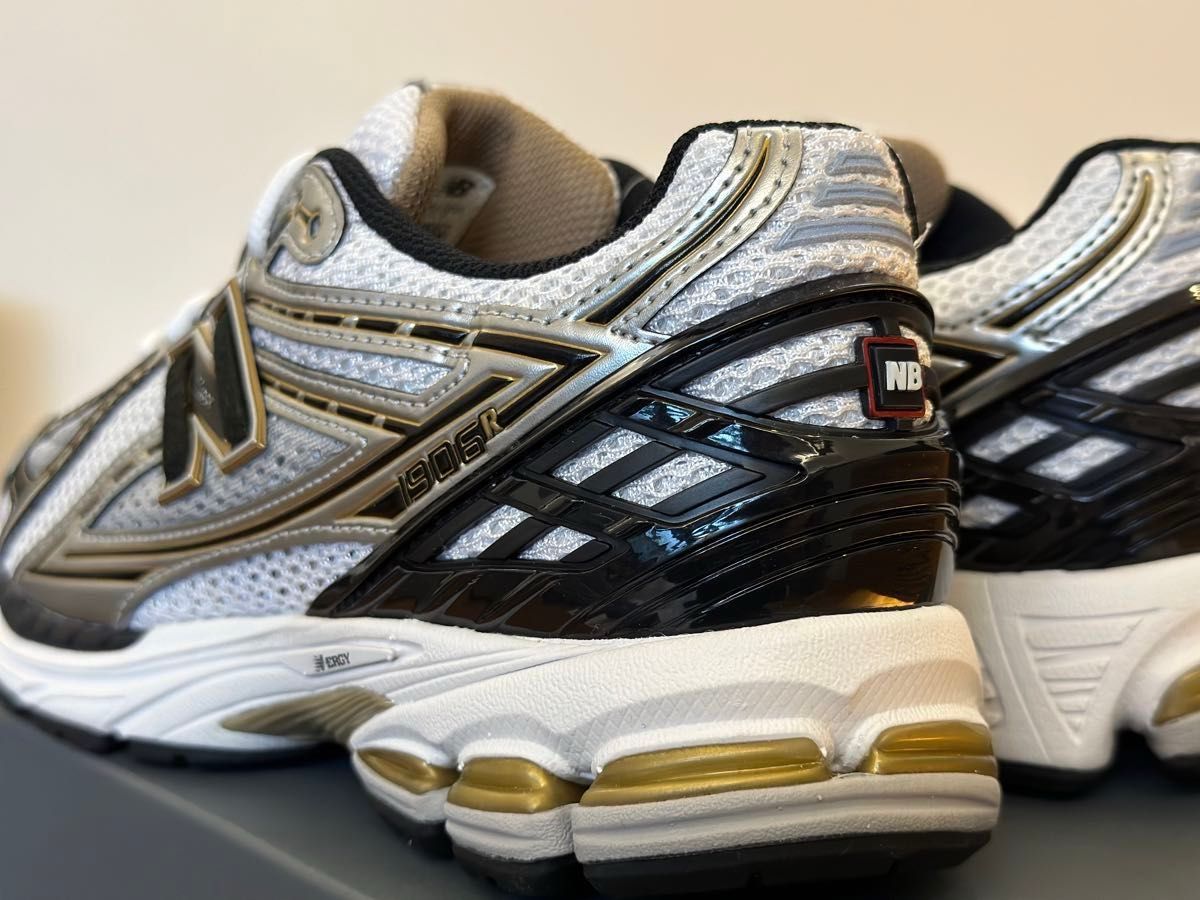 残りわずか New Balance M1906RA 23 0㎝ ニューバランス 残りわずか New Balance M1906RA 23 0㎝ ニューバランス