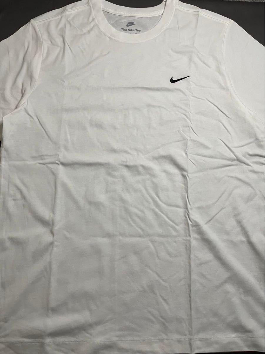 新品 XL NIKE ナイキ 刺繍ロゴ Tシャツ 白黒 シンプルT