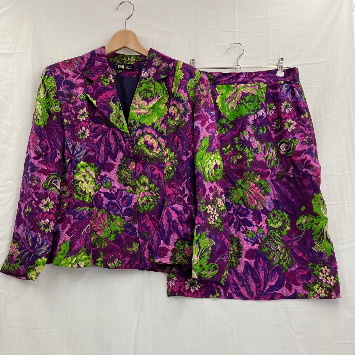 Fabric from ITALY レディースセットアップ　ジャケット&スカート　総柄　サイズ2 【USED】