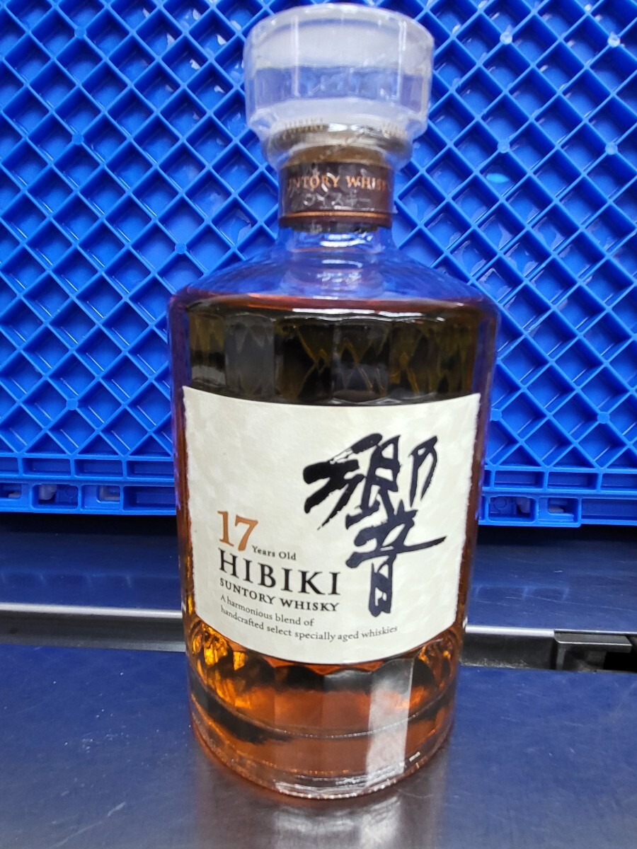 サントリー 響17年 HIBIKI SUNTORY ジャパニーズ ウイスキー 700ml 43% 古酒 未開栓 箱なし _画像1