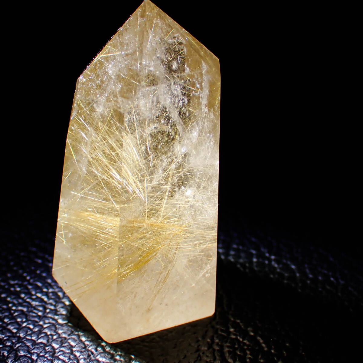  natural stone Taichi n Gold rutile 001 Point crystal gold circle sphere sphere crystal sphere feng shui health raw ore rutile quartz Power Stone 