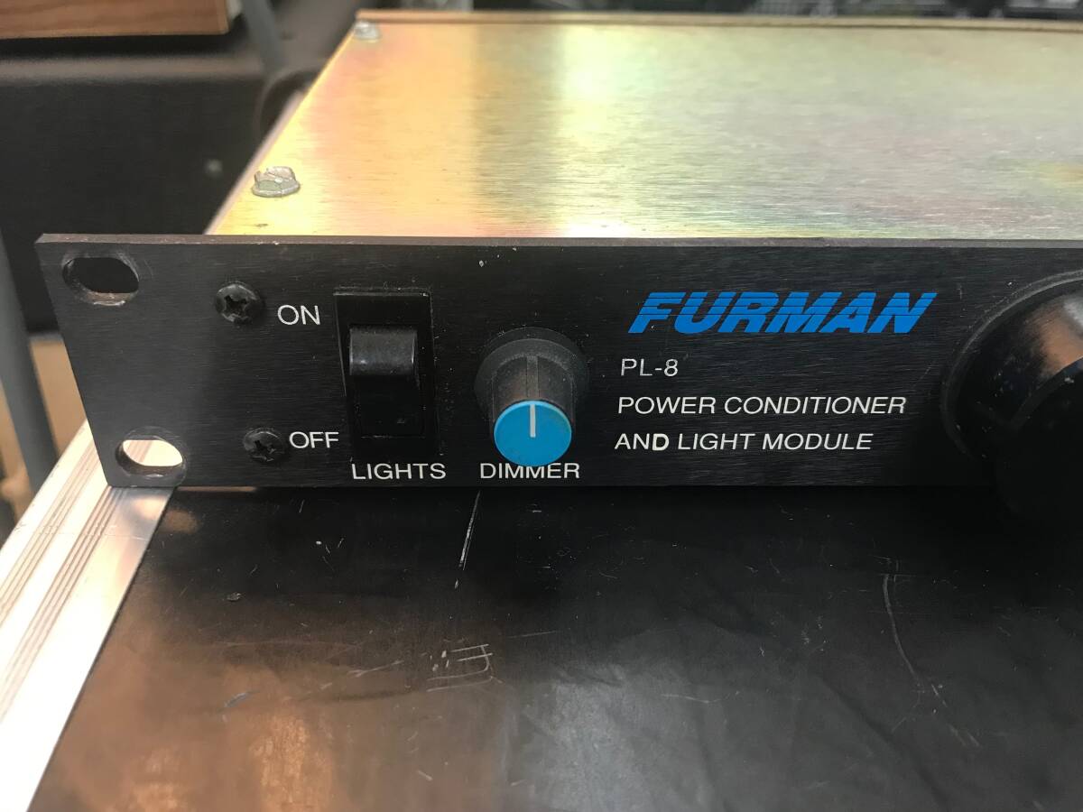 Furman PL-8 パワーコンディショナー ライト付き 中古動作品の画像2