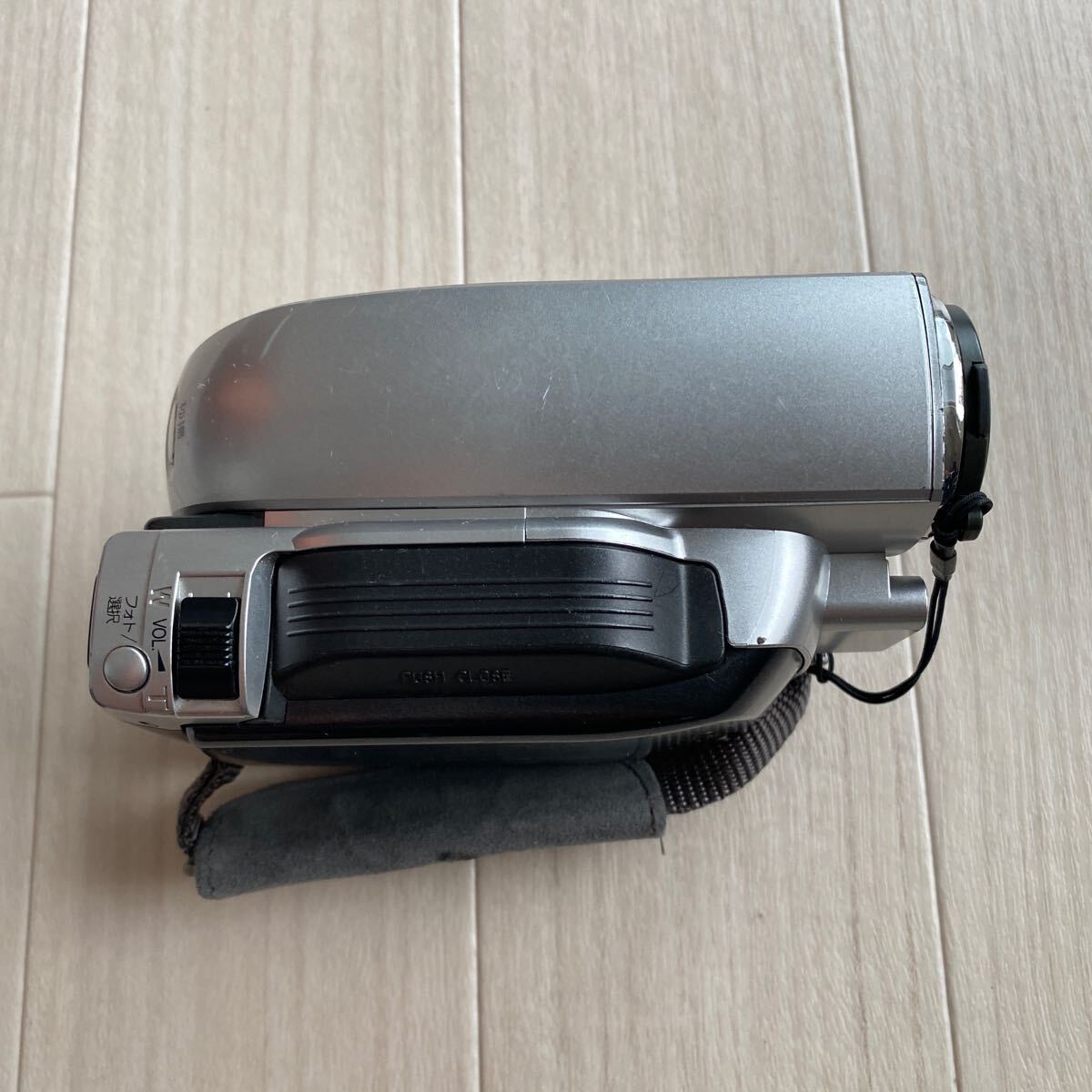 HITACHI WOOO DZ-HS803 HYBRIDCAM 日立 DVD HDD デジタルビデオ HITACHI WOOO DZ-HS803 HYBRIDCAM 日立 DVD HDD デジタルビデオ