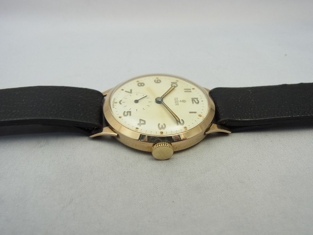 Tudor (te.-da-* Tudor ) 9 pure gold dore Swatch 1950 period 