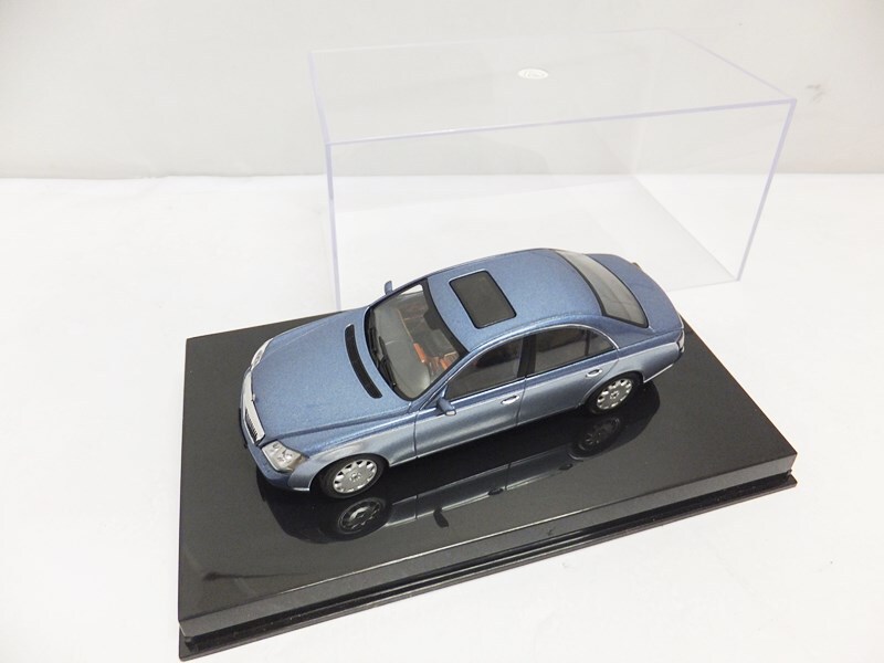 オートアート AUTOart 1/43 ミニカー 56151 マイバッハ 57 SWB ブルー系 / MAYBACH_画像3