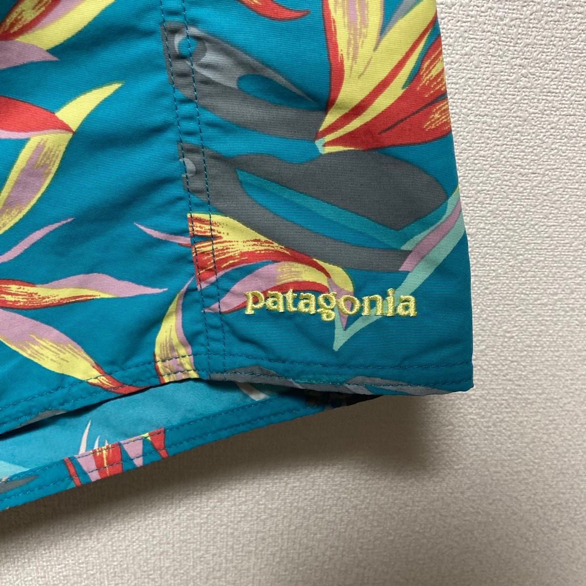 patagonia ショートパンツ パタゴニア　海パン 水着 水色 ブルー 30 ハーフパンツ スイムパンツ