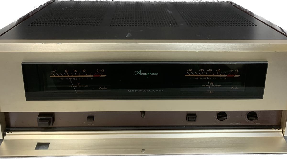 Accuphase  model p-102 パワーアンプ
