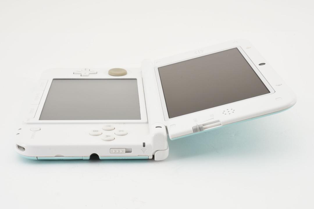 [G0324] beautiful goods completion goods Nintendo 3DS LL mint × white 