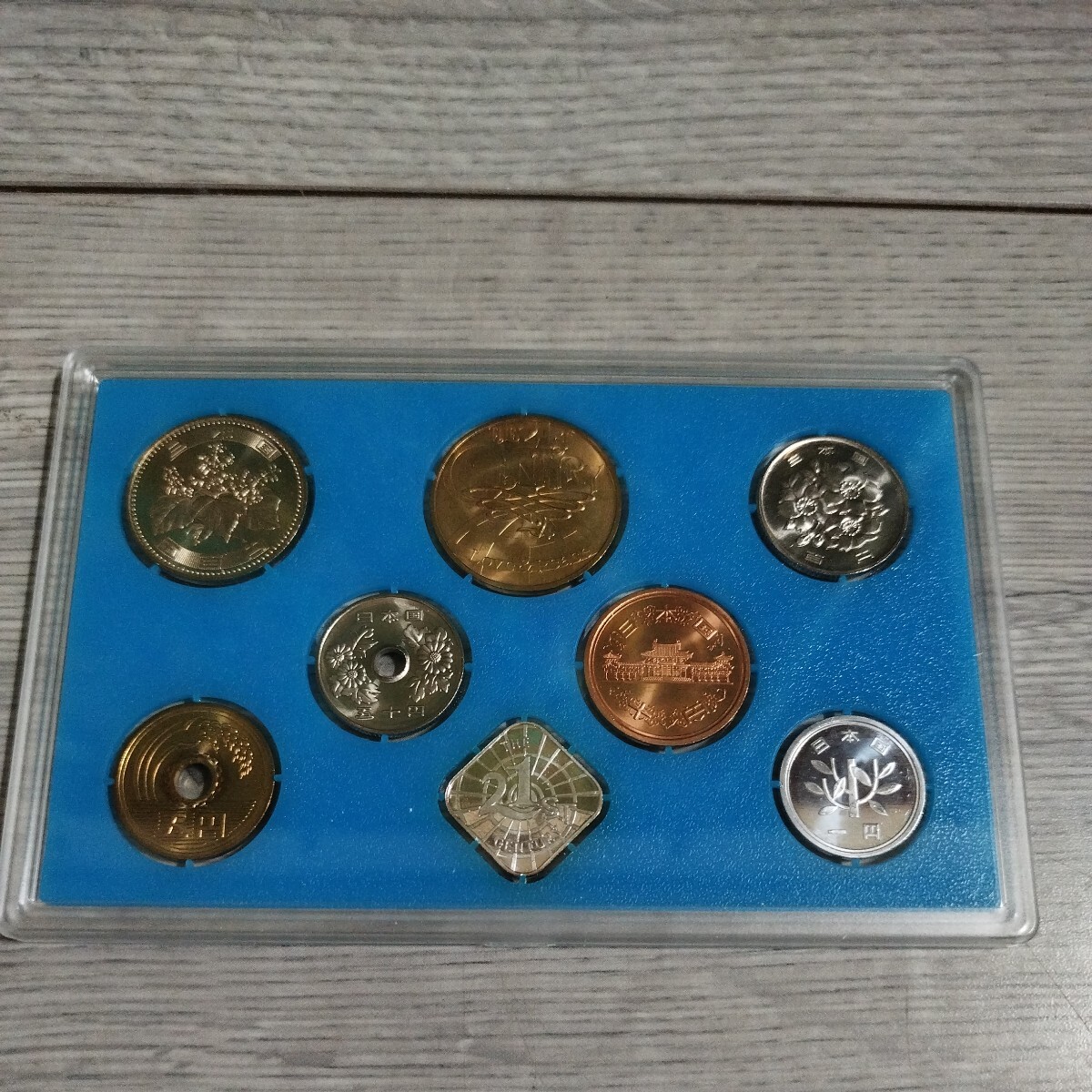 未使用保管品　純銀メダル入り貨幣セット 2001 造幣東京フェア 平成13年 新世紀 記念メダル入り　_画像4