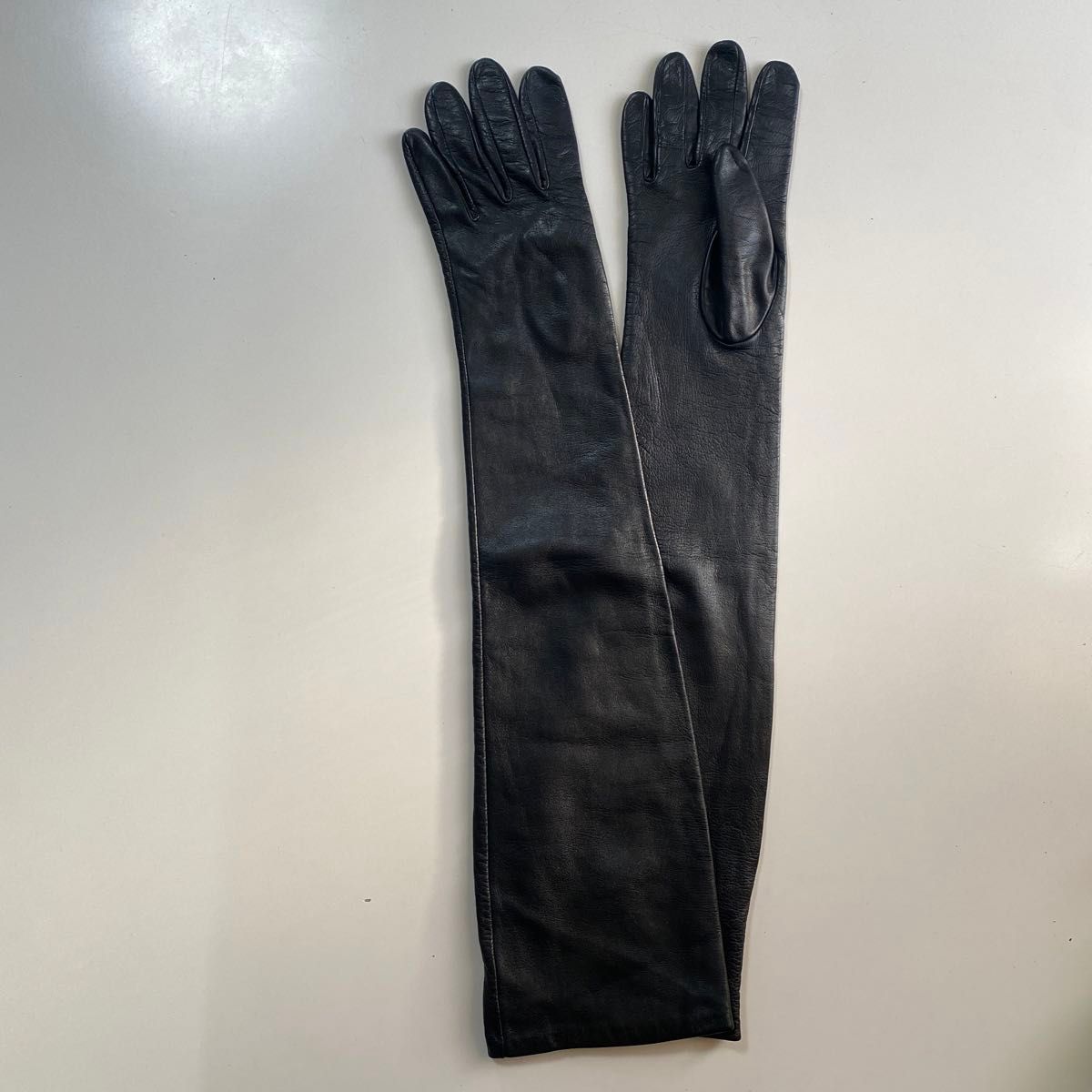 美品　レディース　レザーロンググローブ　ブラック　黒革手袋　サイズ6ハーフ