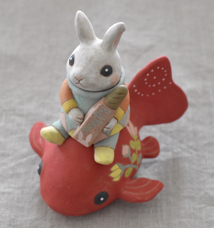 Yahoo!オークション - 月魚ひろこ 陶器作品 金魚のタクシーにの Yahoo!オークション - 月魚ひろこ 陶器作品 金魚のタクシーにの
