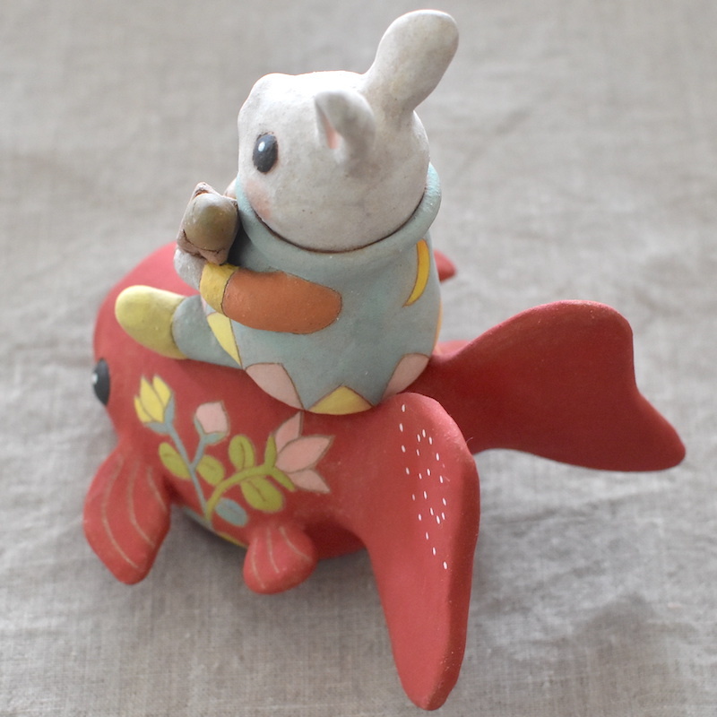 Yahoo!オークション - 月魚ひろこ 陶器作品 金魚のタクシーにの Yahoo!オークション - 月魚ひろこ 陶器作品 金魚のタクシーにの