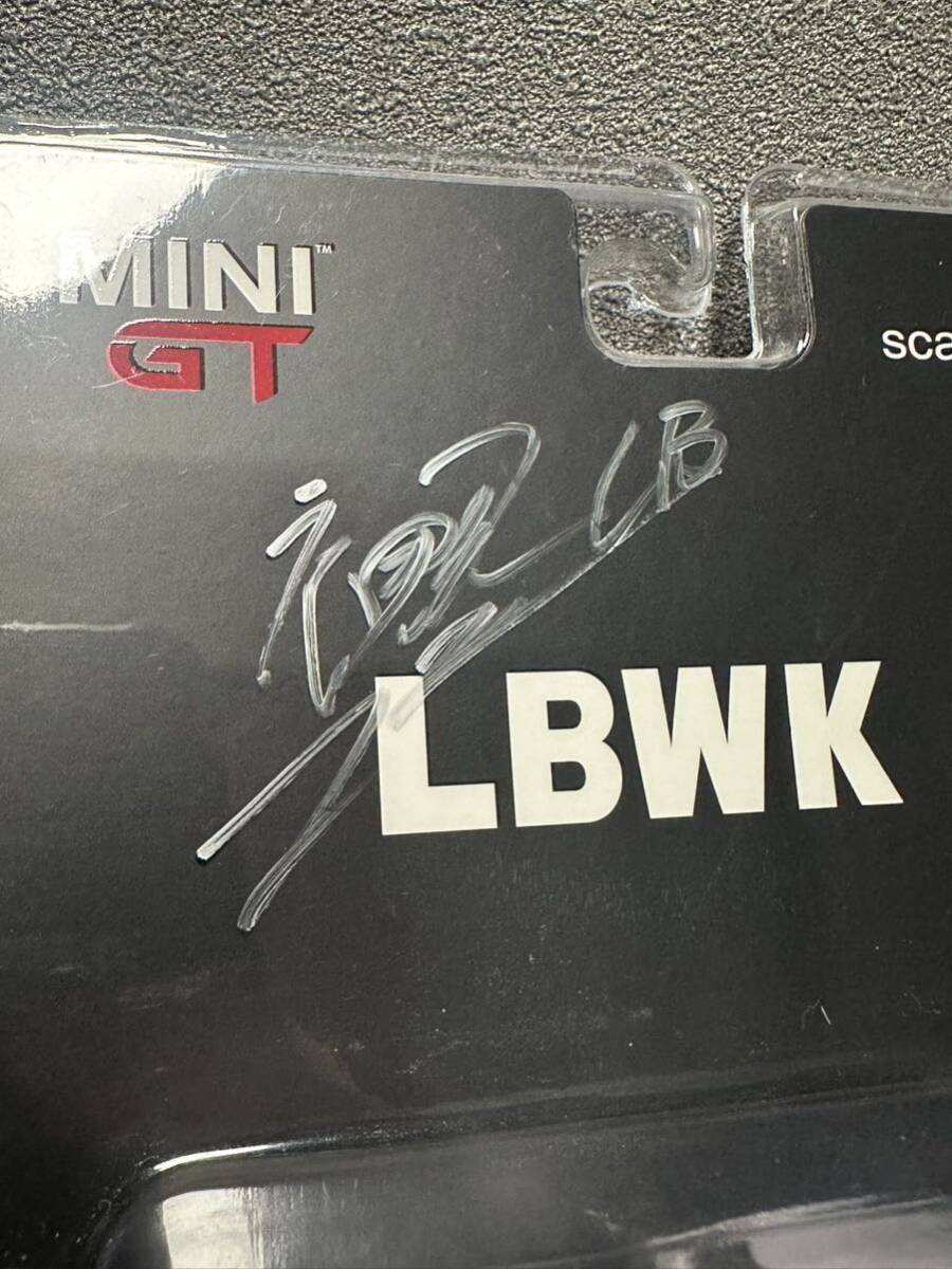 LBWK R35 GT-R ミニカー 加藤社長の直筆サイン入り　リバティーウォーク _画像5