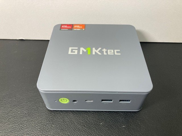 中古品　GMktec ゲーミングPC K6 7840HS-32G+1TB OS:Windows 11 Pro_画像3