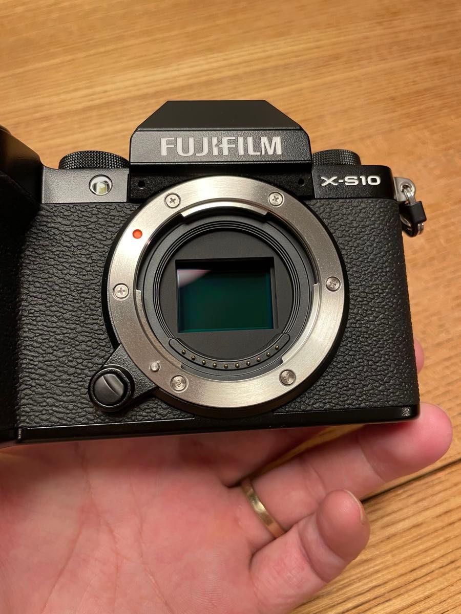期間限定値下げ【美品】FUJIFILM X-S10 XF35mm F1 4 富士 期間限定値下げ【美品】FUJIFILM X-S10 XF35mm F1 4 富士