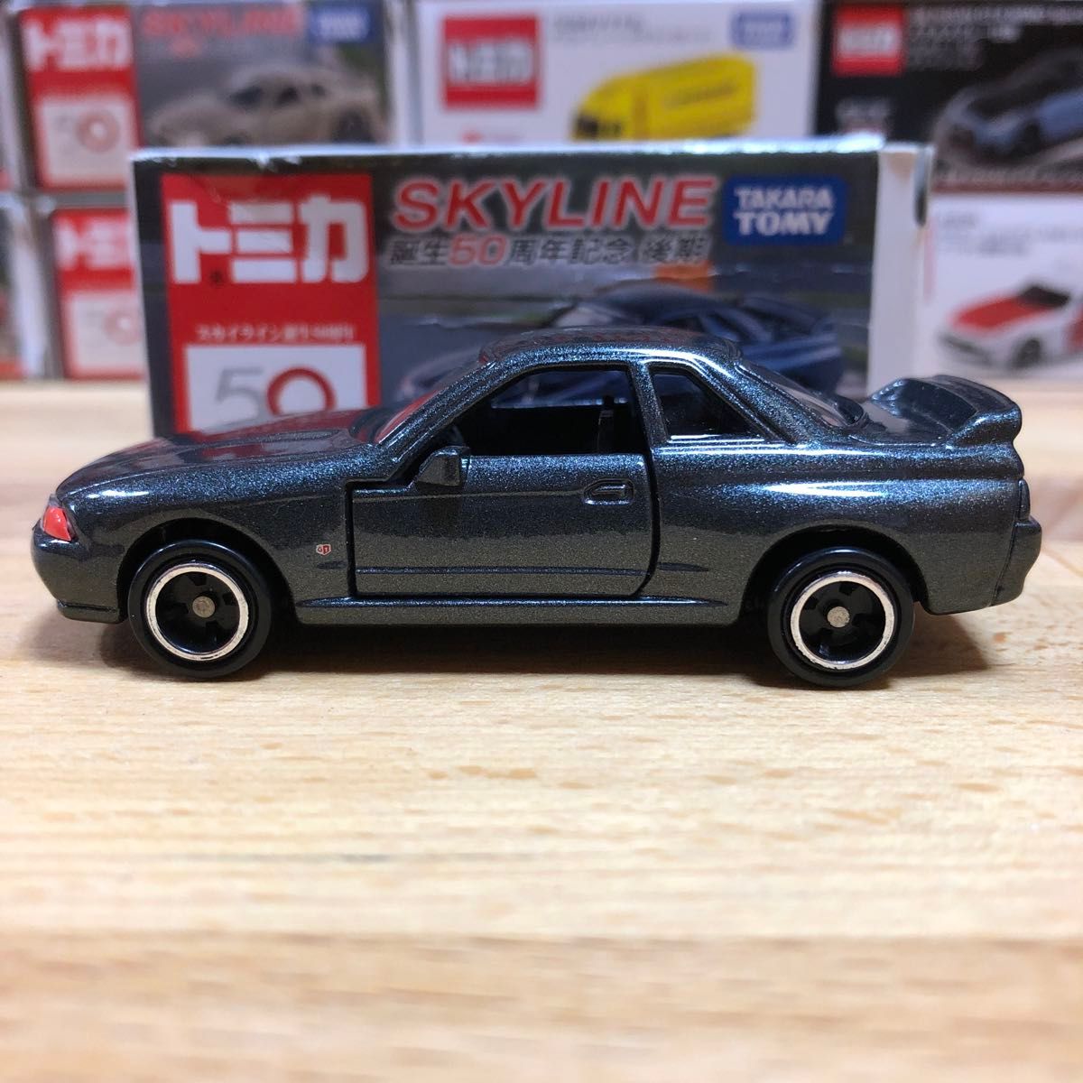 トミカ スカイライン誕生50周年記念 スカイライン GT-R BNR31 トミカ スカイライン誕生50周年記念 スカイライン GT-R BNR31