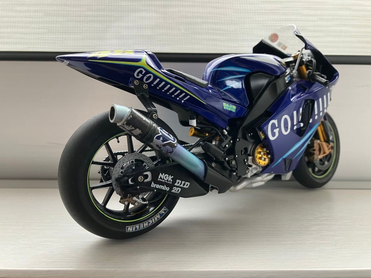 YAMAHA YZR-M1 46 ロッシ　プラモデル　ジャンク