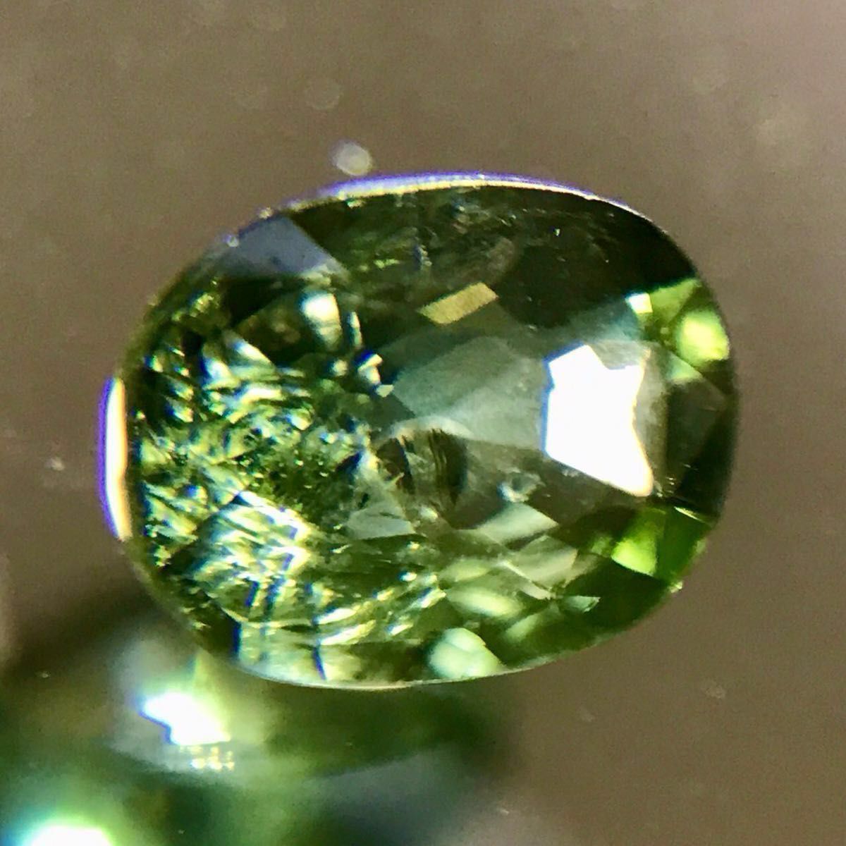 グリーン サファイア ルース 0.79ct アフリカ産 加熱サファイア 宝石 裸石 天然石 パワーストーン