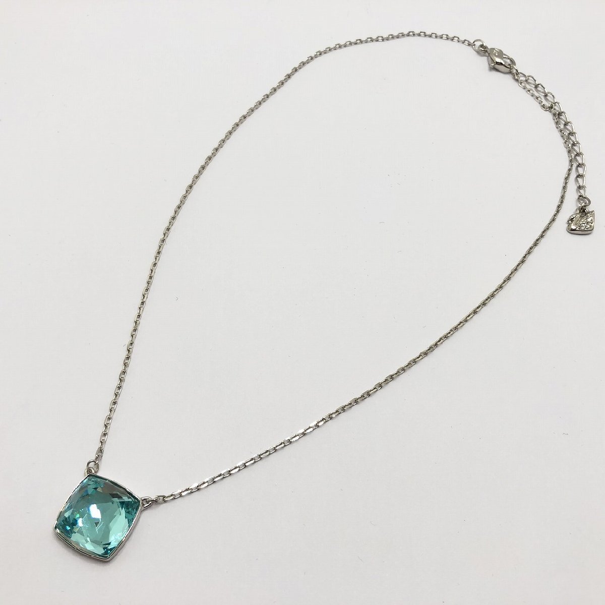 キングラム[05]SWAROVSKI[スワロフスキー]スクエアピラミッドストーン ネックレス★美品/箱付★ブルーグリーン×シルバー【送料無料】7746_画像3