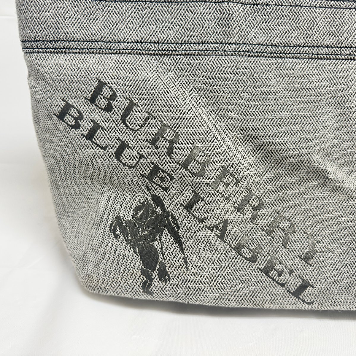 キングラム[27]BURBERRY BLUE LABEL バーバリーブルーレーベル トート バッグ★ラメグレー系★【送料無料】_画像3