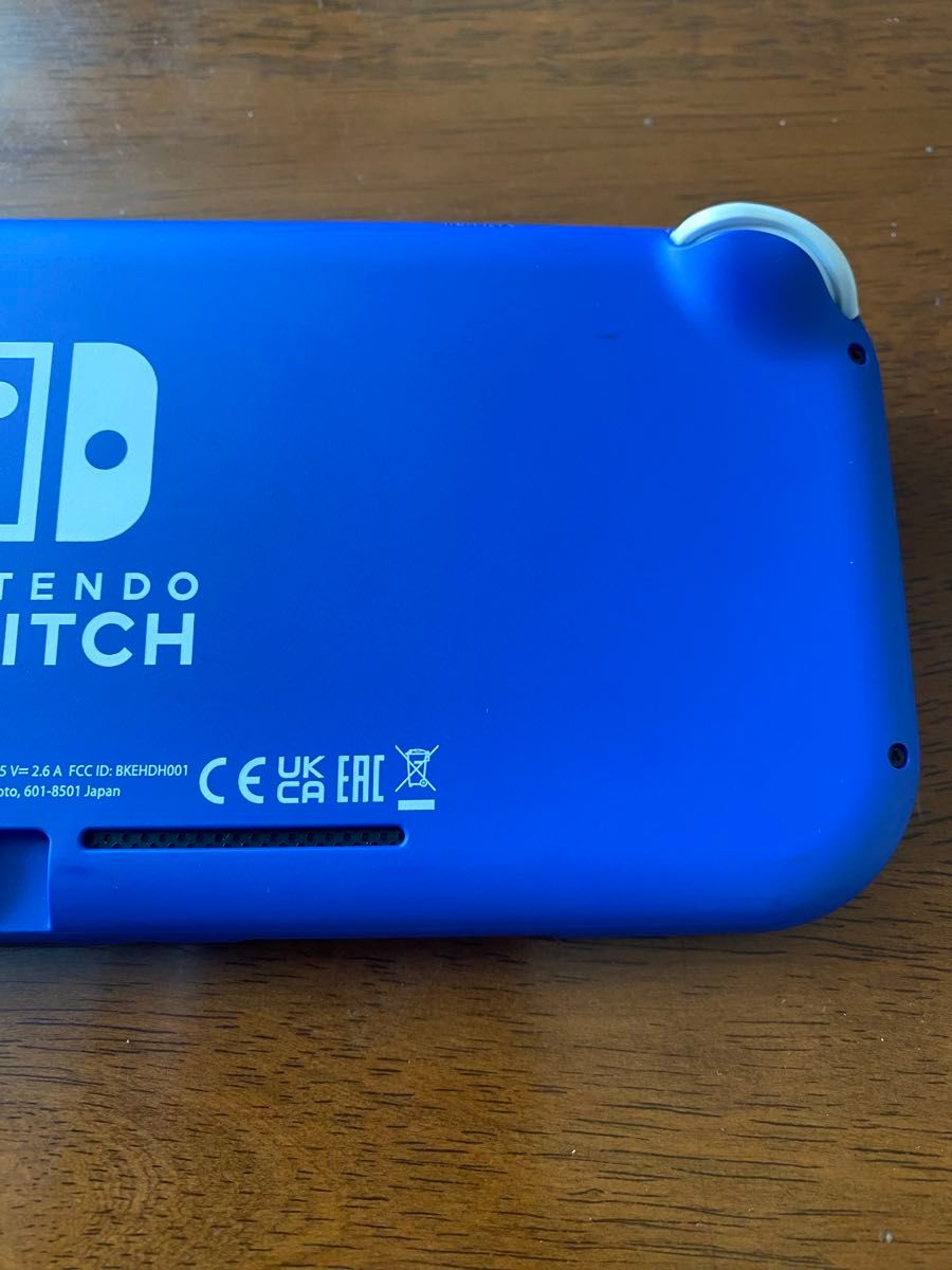 ニンテンドースイッチライト　ブルー Nintendo Switch Lite 任天堂　ポケモン　