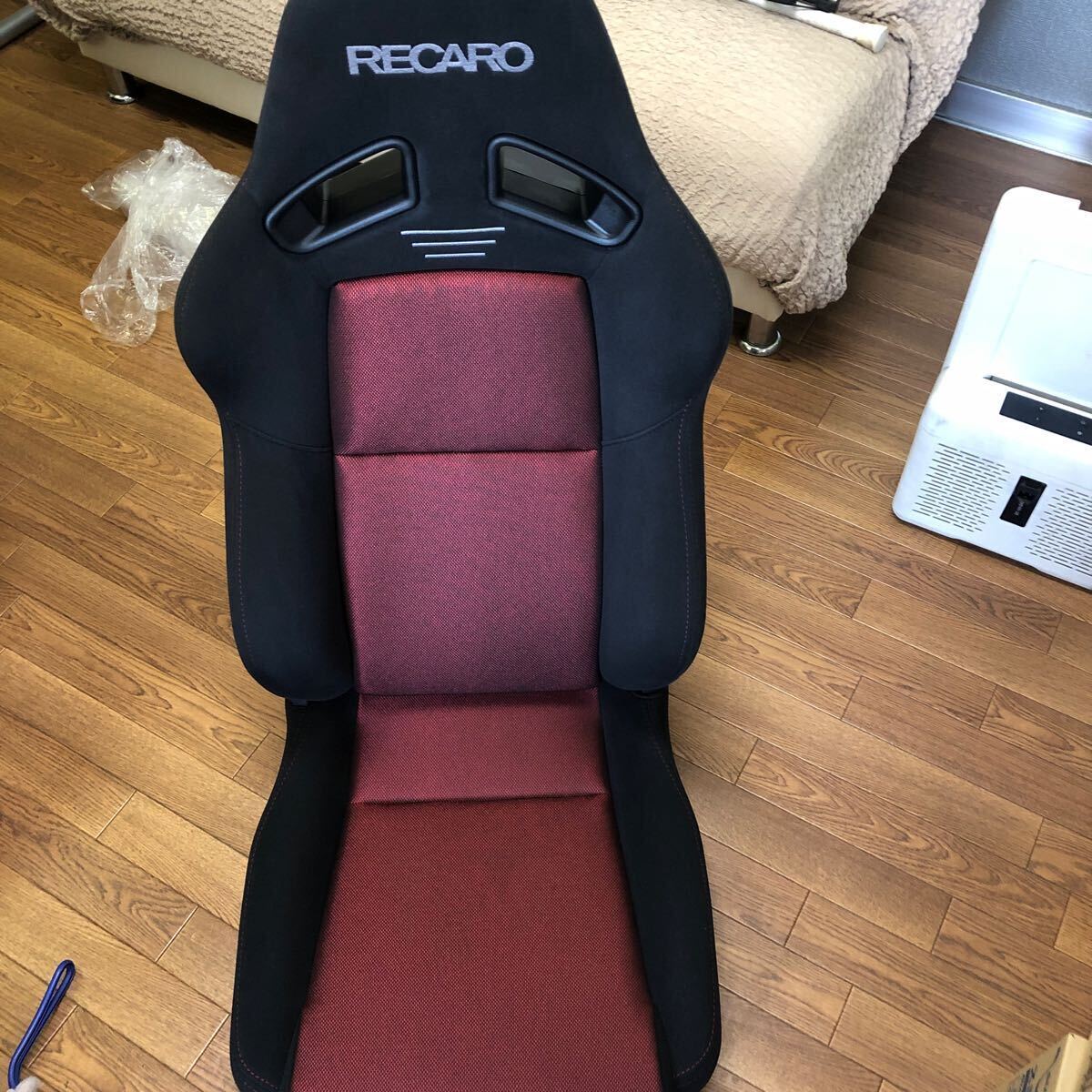 RECARO SR-7F GK100 AR ブラック／レッド　グラスメッシュ　アームレスト対応　レカロ セミバケットシート _画像1