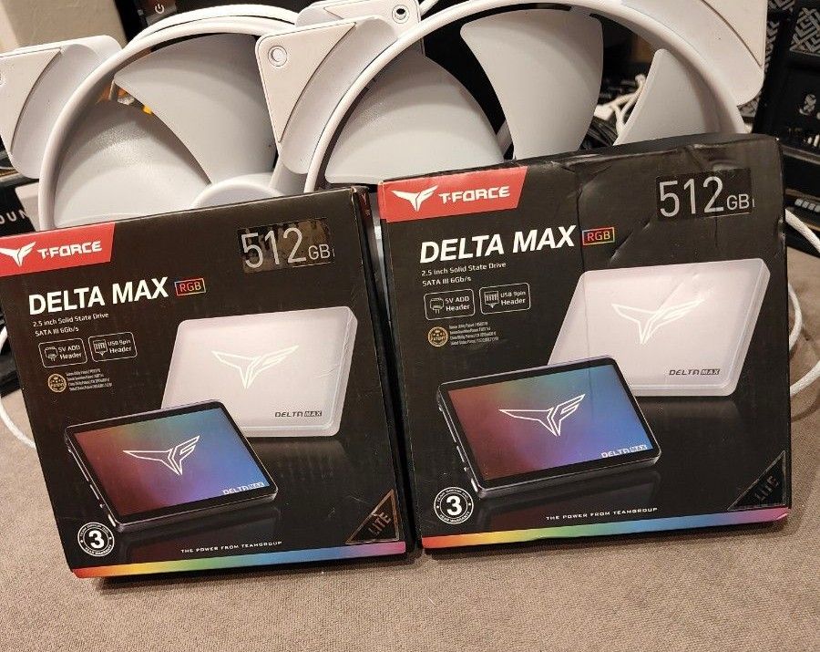 ② TEAMGROUP T-Force Delta MAX Lite ホワイト ARGB 512GB 3D TLC2.5 SSD