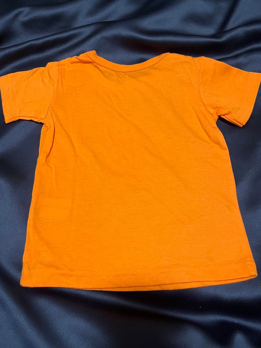A プリントTシャツ　100㎝　新品未使用　アニマル柄　豚柄　オレンジ　子供服 半袖Tシャツ