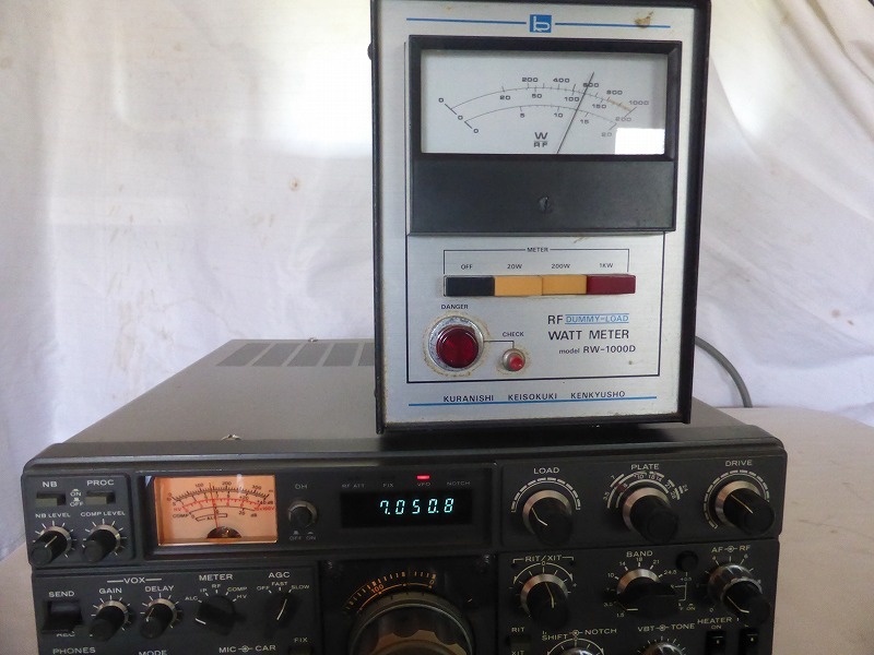 TRIO トリオ　TS-830S １００W SSB/CW　HF無線機　_７MHzで約110W出力