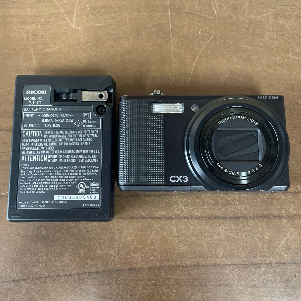 UTs316 【動作品】 RICOH リコー CX3 コンパクトデジタルカメラ ブラック バッテリー 充電器 _画像1
