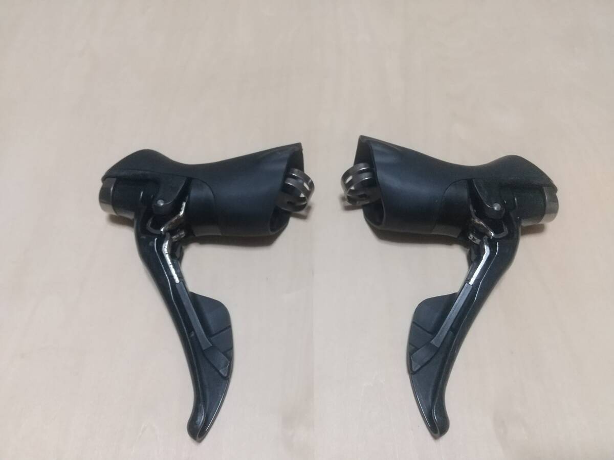 5950円 ブラケットカバー新品 11速 ultegra アルテグラ STI 11s 5950円 ブラケットカバー新品 11速 ultegra アルテグラ STI 11s