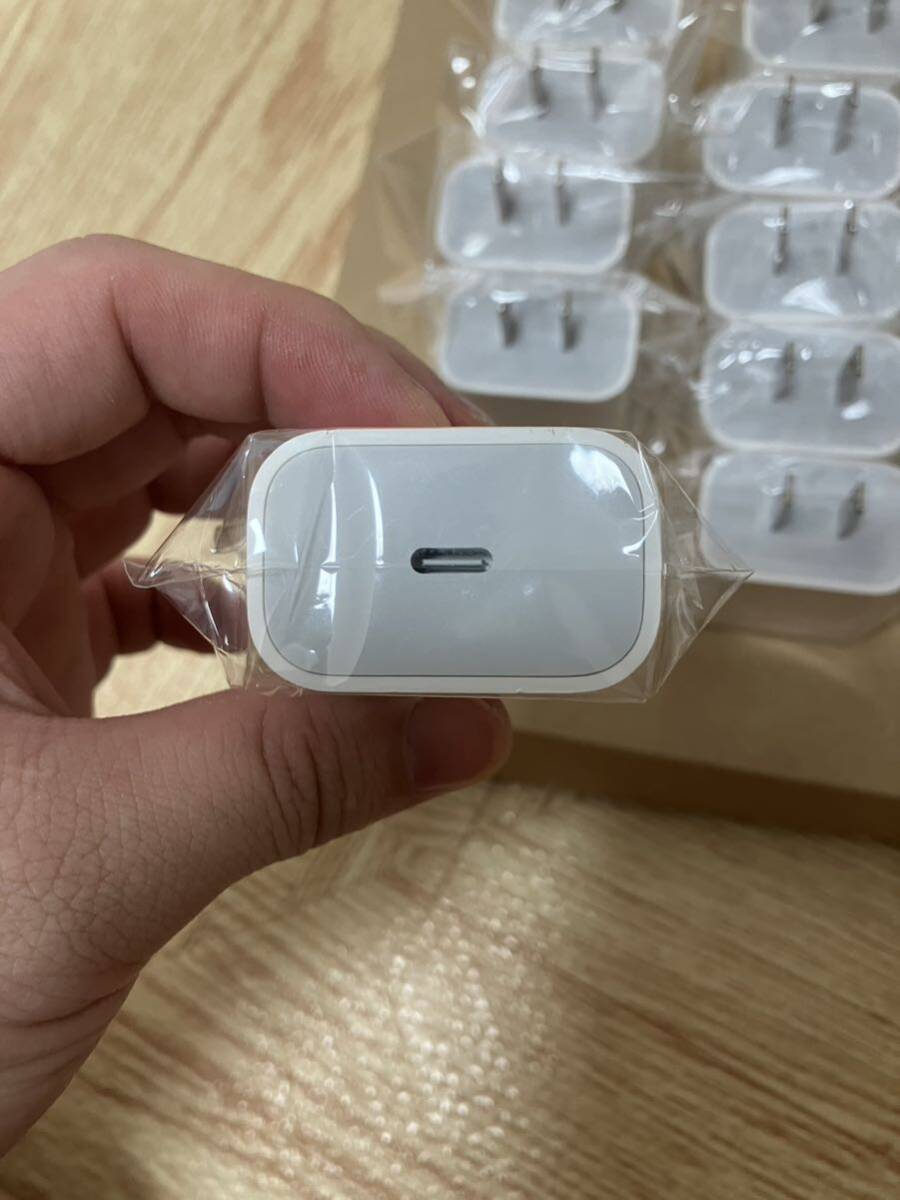 20個　美品　美品 アップル 純正 Apple USB-C 電源アダプタ A2305 20W Apple 電源アダプター アップル USB電源アダプタ _画像3