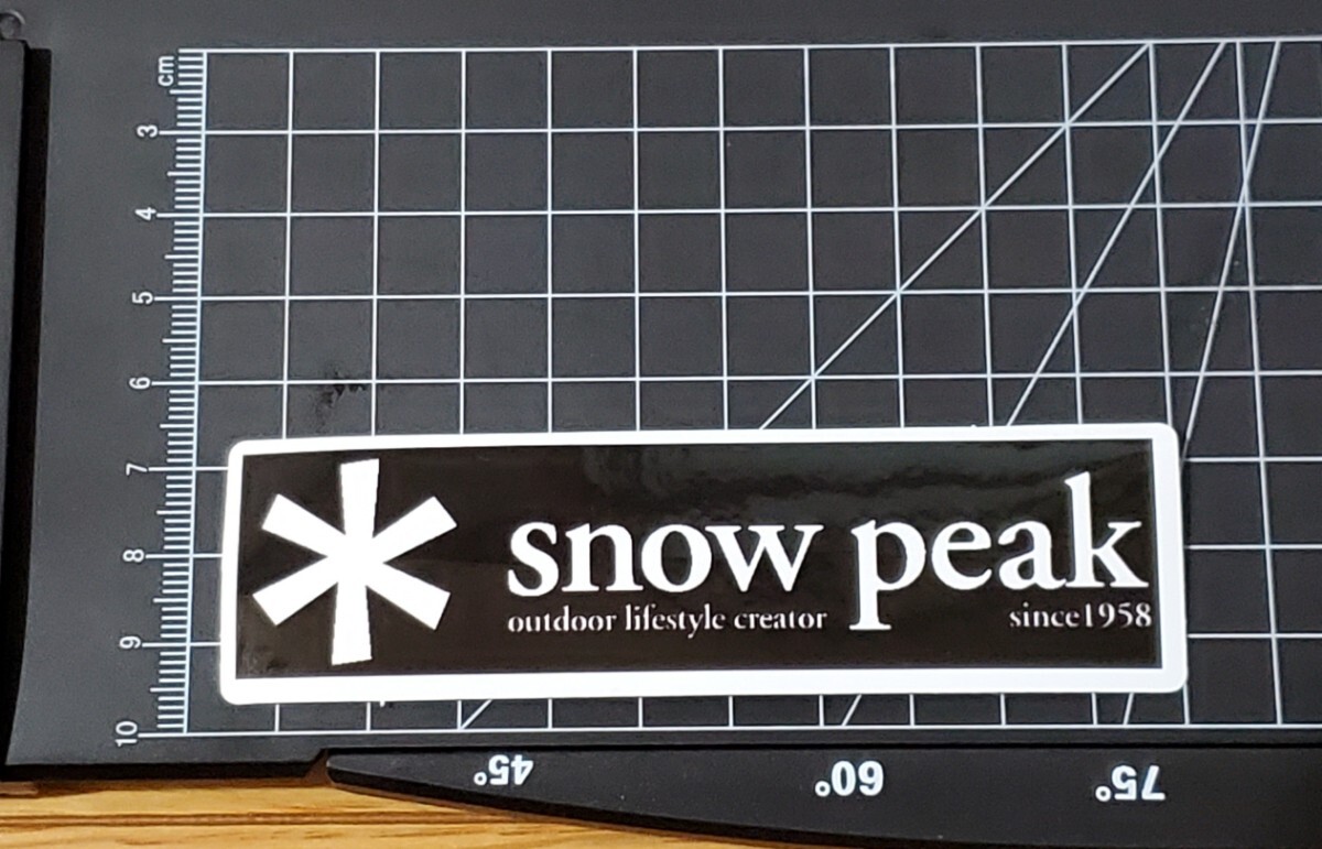 snowPeak スノーピーク キャンプステッカー 防水ステッカー シール 登山 キャンプ用品 3枚同時購入でランダムでステッカー1枚プレゼント_画像1