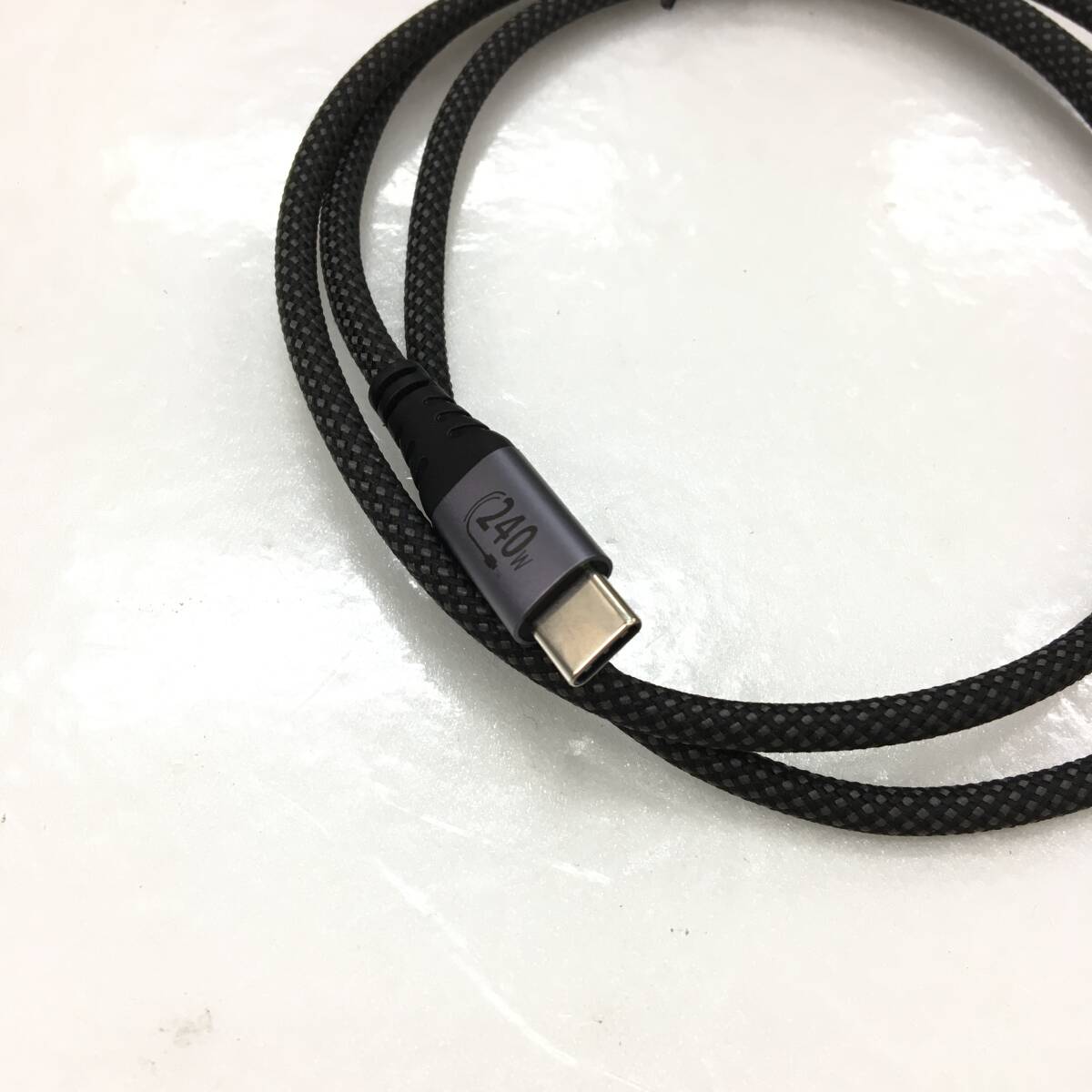 【1円オークション】 Ocetea 240W USB-Cケーブル 短い超急速充電 USB-C機種対応 0.3M TS01B001808_画像3