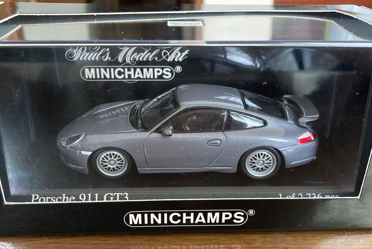 ミニチャンプス　ミニカー1/43 ポルシェ911 GT3