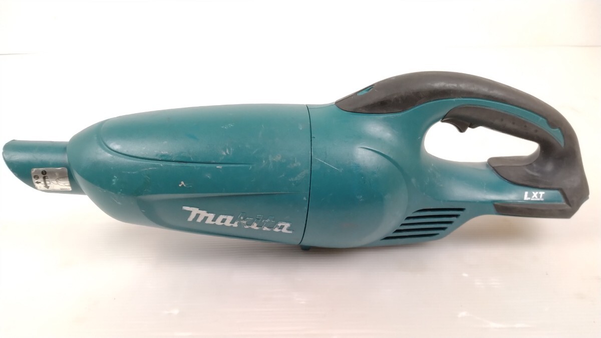  Makita rechargeable cleaner CL180FD 18V body only used Junk 