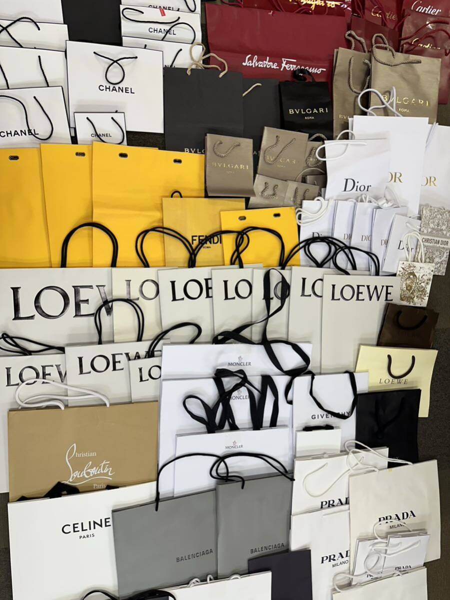 LOUIS VUITTON CHANEL グッチ FENDI Dior プラダ ロエベ Cartier 等 ショッパー 紙袋 ブランド ショップ袋 合計約120枚セット_画像4