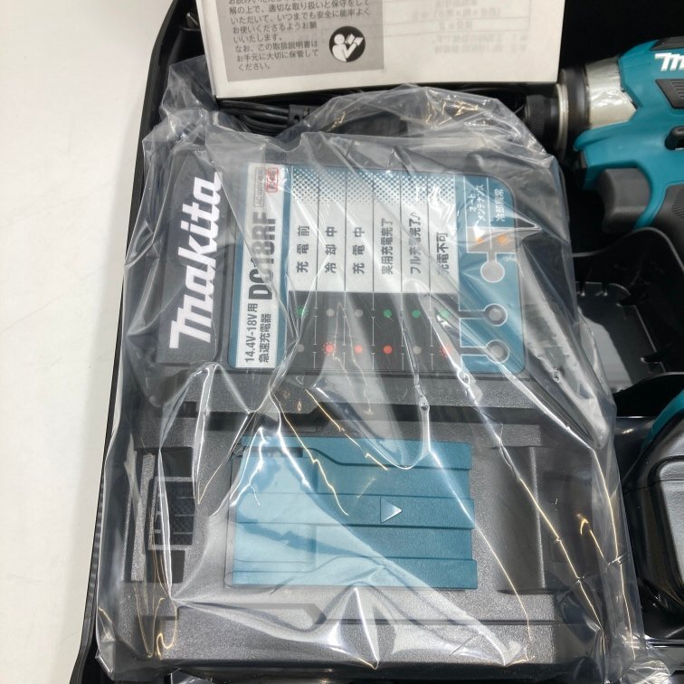 [9304-012-②] Makita rechargeable impact driver TD173DRGX Makita power tool battery * with charger .[ unused goods ]