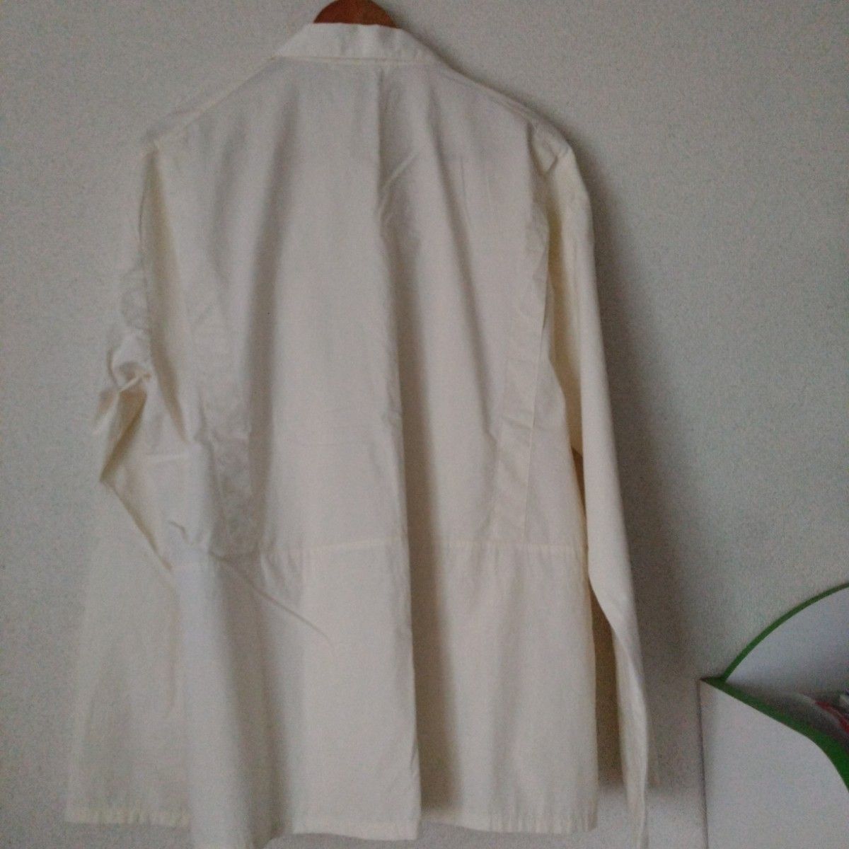 【GU】メンズジャケット　薄手　オフホワイト　Lサイズ 長袖シャツ