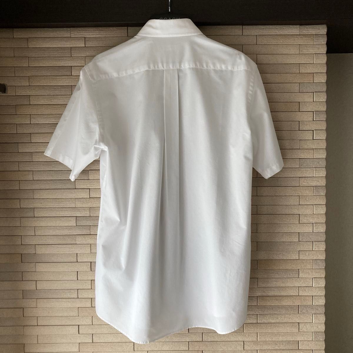 ユニクロ ボタンダウンシャツ 半袖 シャツ ホワイト 白 半袖シャツ　メンズ　Ｌ ボタンダウン