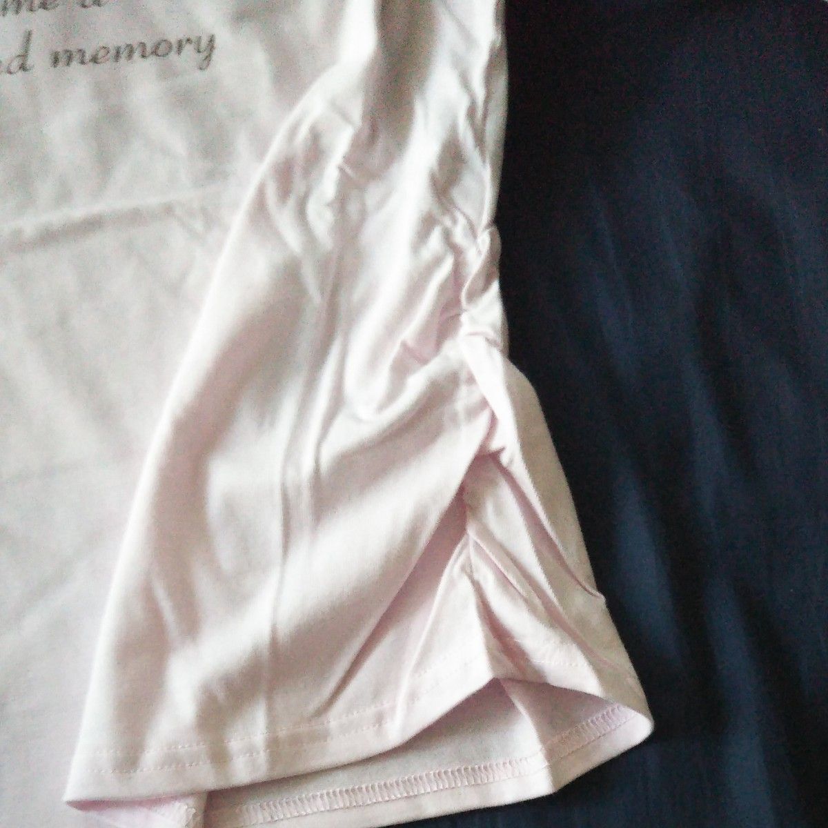 【新品、タグ付き未使用】ベルメゾン カットソー 長袖Tシャツ、サイドシャーリング、 ピンク、Mサイズ、綿100%