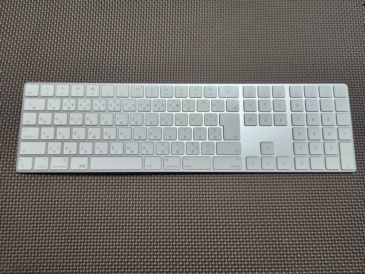 Apple Magic Keyboard テンキー付き 日本語（JIS）[MQ052J/A]_画像1