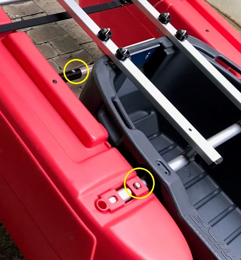 新品 フロートボート 純正補修パーツ スプリングボタン_使用時イメージ黄色丸の部分です
