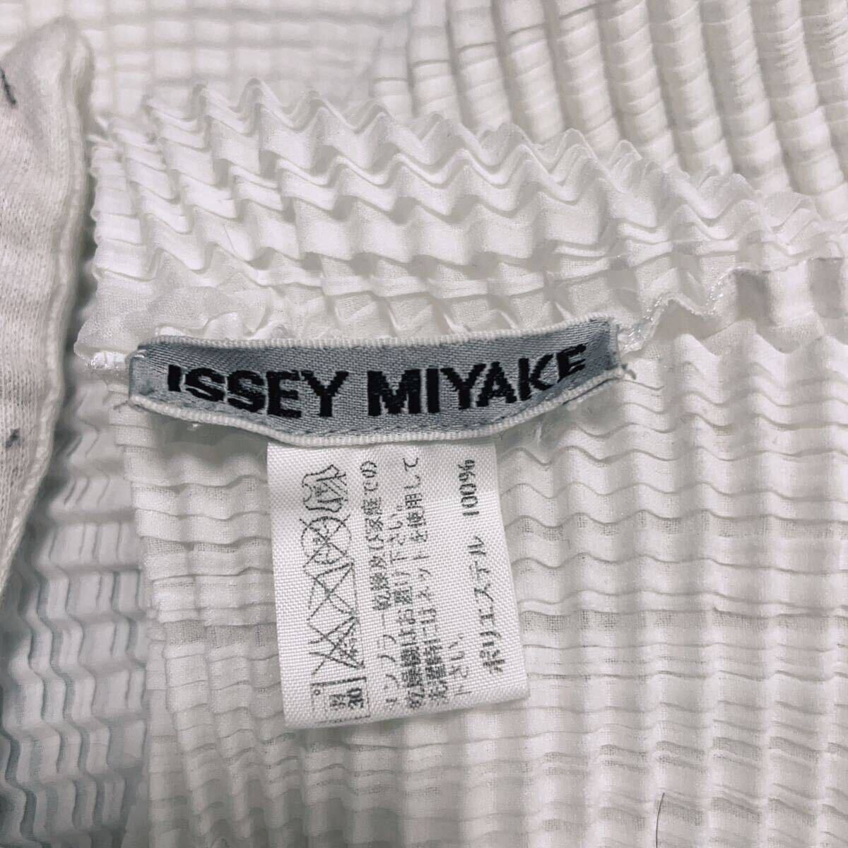 美品 ISSEI MIYAKE イッセイミヤケ ストレッチプリーツ ハイネック カットソー 白 IM04FT506 サイズ2_画像4