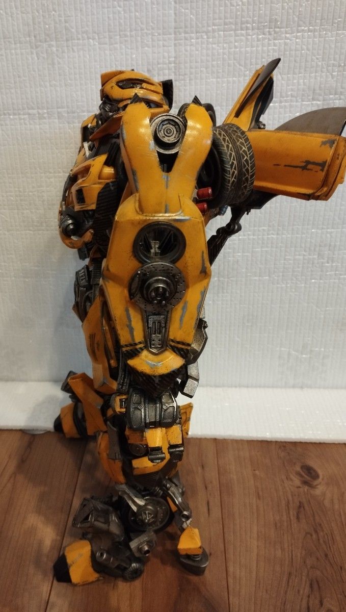 トランスフォーマー バンブルビー threeA ダークサイド・ムーン トランスフォーマー バンブルビー threeA ダークサイド・ムーン