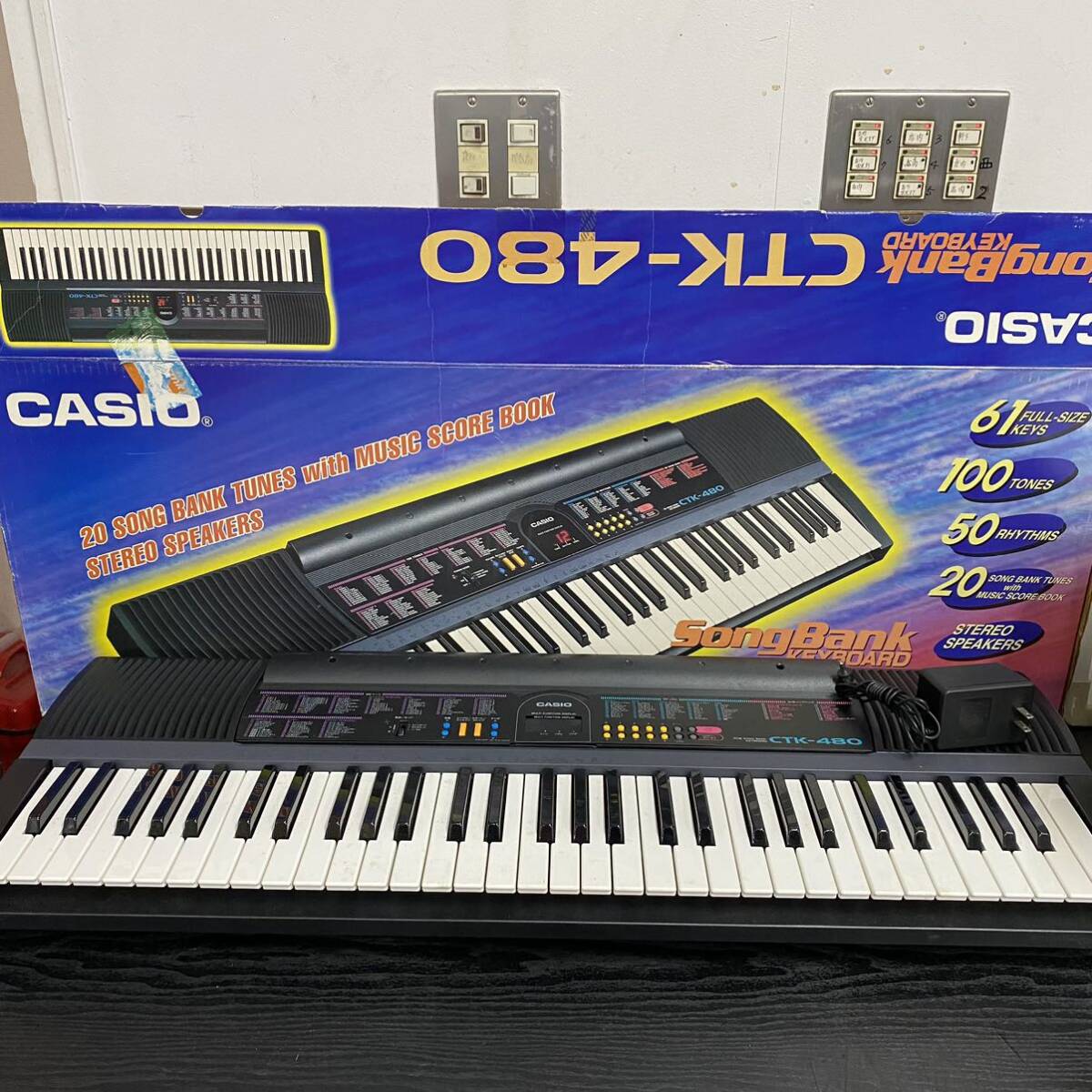 VV195 鍵盤楽器 カシオ CASIO キーボード ソングバンク 61鍵盤 動作OK 電子キーボードの画像1